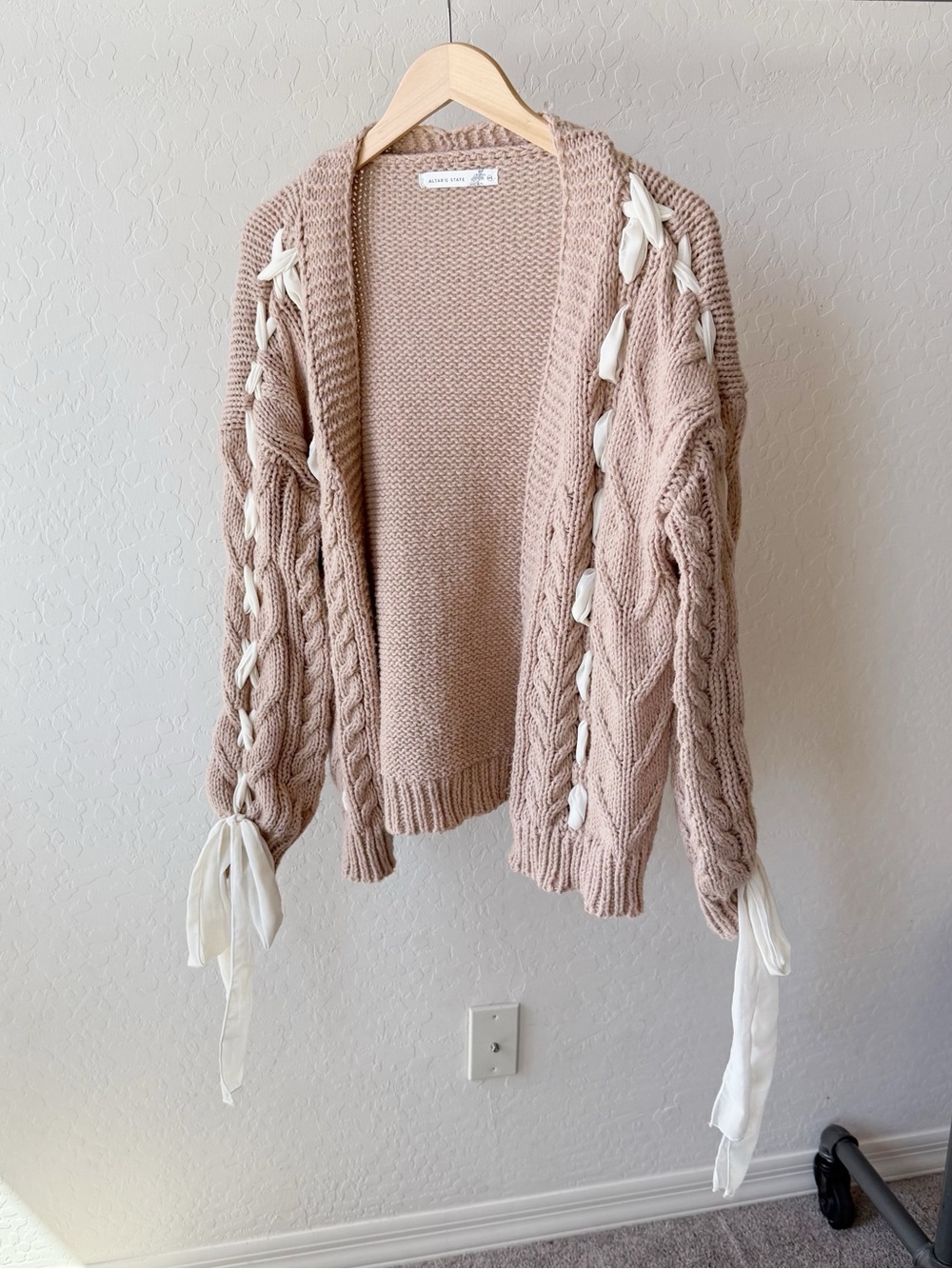 Altar'd State Callia Ribbon Chunky Cable Knit Cardigan in Taupe and Ivory - Picture 3 of 9